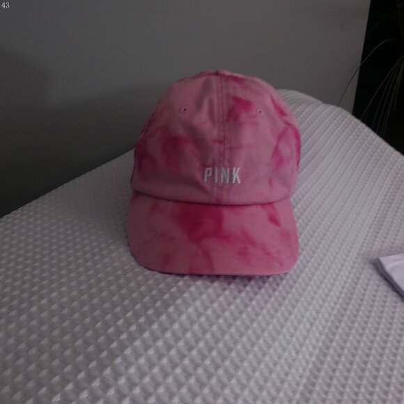 VICTORIA SECRET PINK Ladies Hat - Picture 4 of 4